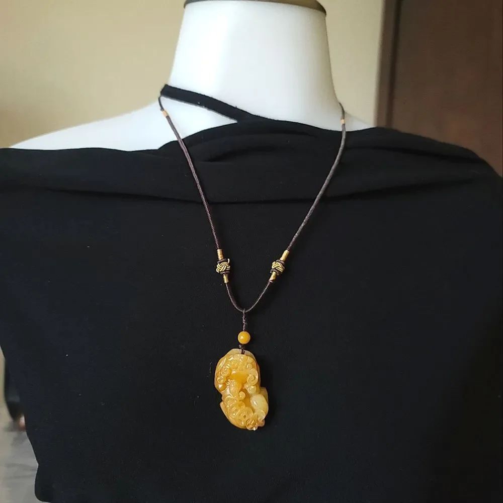 Jade Figurine & Necklace (Adjustable)